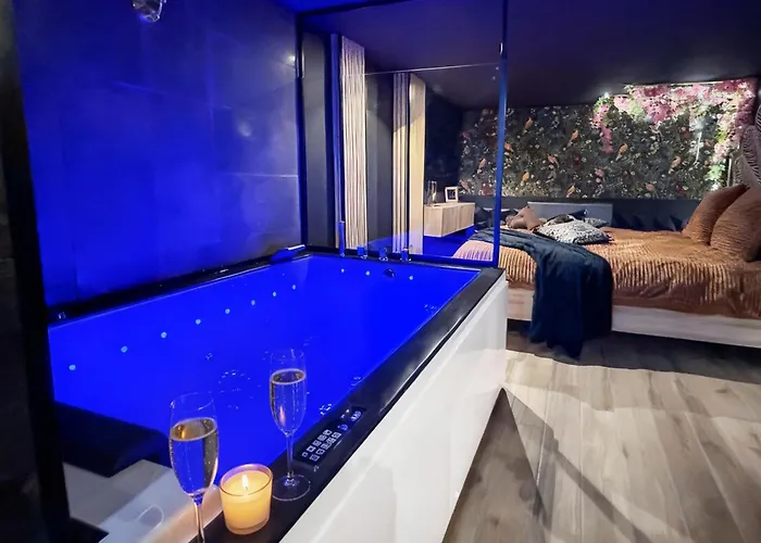 Romantique, Sauna, Jacuzzi Et Cinéma Hébergement de vacances Hermival-les-Vaux