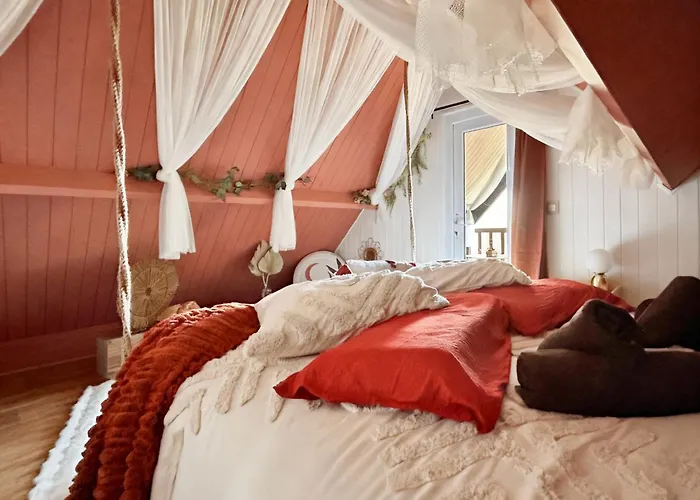 Hébergement de vacances Romantique, Sauna, Jacuzzi Et Cinéma *